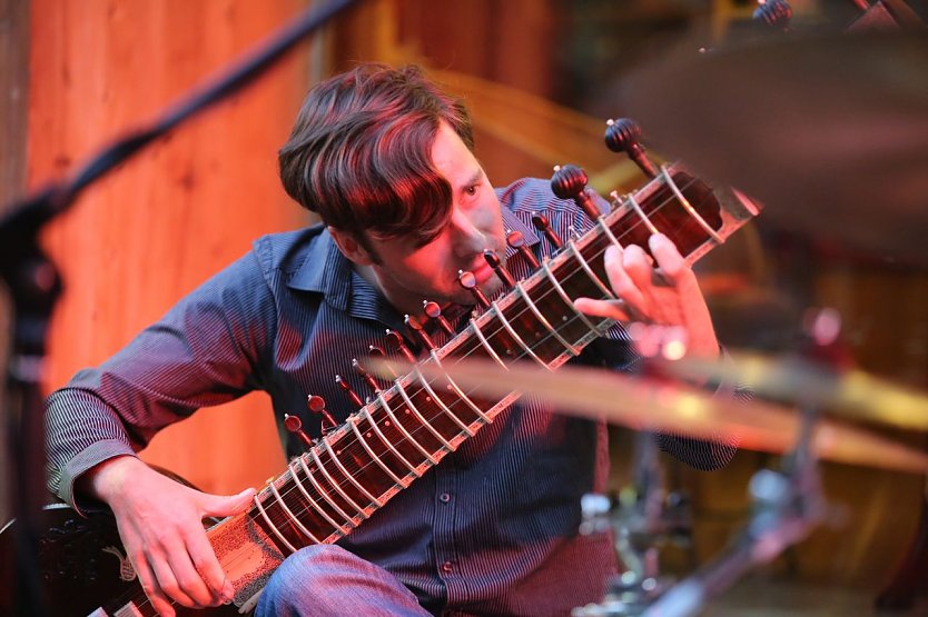 Mit indischer Musik in den Frühling (Foto: Holger Gonska)