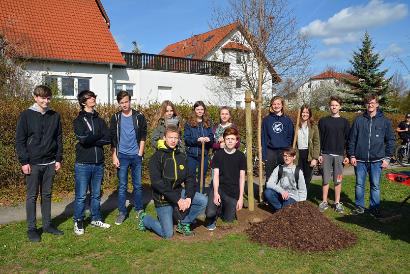 Ein neuer Jugendweihebaum (Foto: Elke Elbern-Göbel)