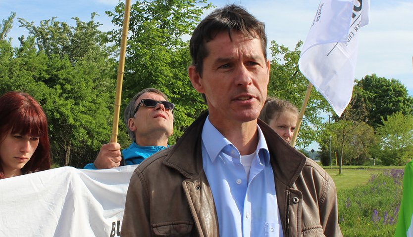 Gipsabbau im Südharz stoppen (Foto: Karl-Heinz Herrmann) Gipsabbau im Südharz stoppen (Foto: Karl-Heinz Herrmann)