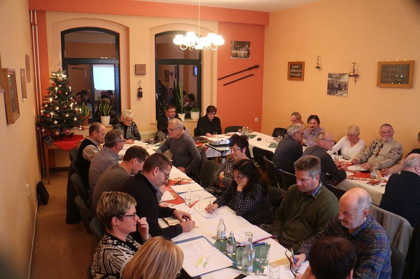 Letzte Sitzung des Bleicher&ouml;der Stadtrates in 2017 (Foto: Angelo Glashagel)