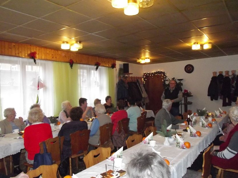 WB 4 Weihnachtsfeier mit besonderem Ballett-Tanz (Foto: Thomas Leipold)