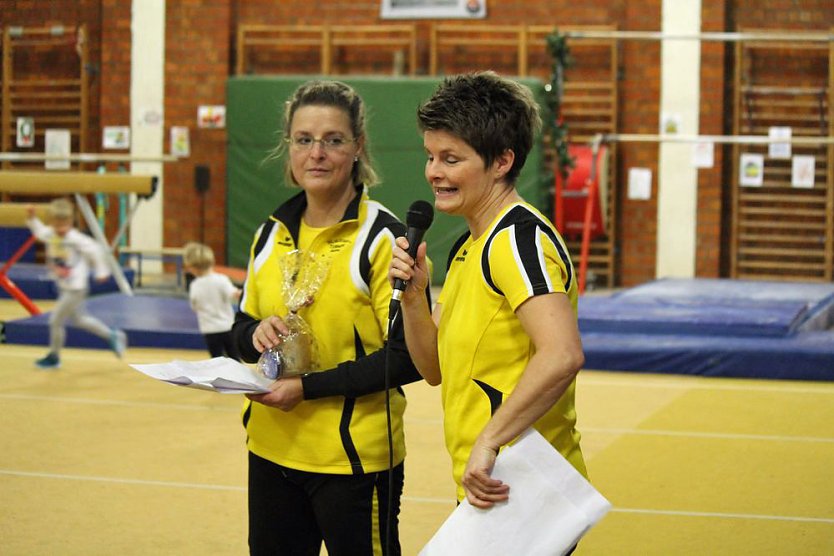 19. Weihnachtsturnen SV Glückauf Sondershausen (Foto: Karl-Heinz Herrmann) 19. Weihnachtsturnen SV Glückauf Sondershausen (Foto: Karl-Heinz Herrmann)