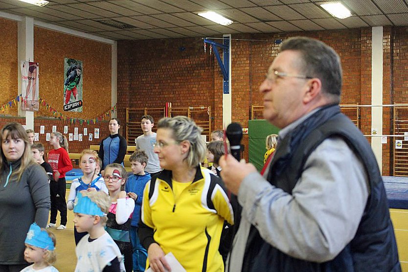 19. Weihnachtsturnen SV Glückauf Sondershausen (Foto: Karl-Heinz Herrmann) 19. Weihnachtsturnen SV Glückauf Sondershausen (Foto: Karl-Heinz Herrmann)