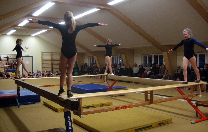 Weihnachtsturnen des TSV Nordhausen (Foto: privat)