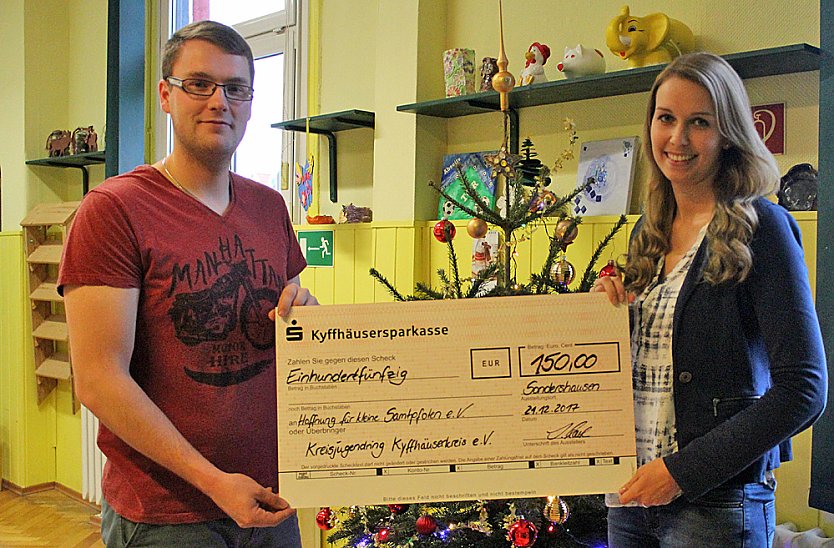 Erl&ouml;s vom Weihnachtsmarkt f&uuml;r Spenden (Foto: Karl-Heinz Herrmann)