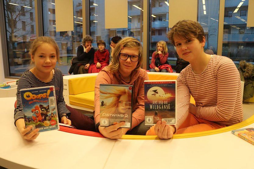 Elise, Lousie und Lilly wurden f&uuml;r ihre Filmkritiken ausgezeichnet (Foto: Angelo Glashagel)