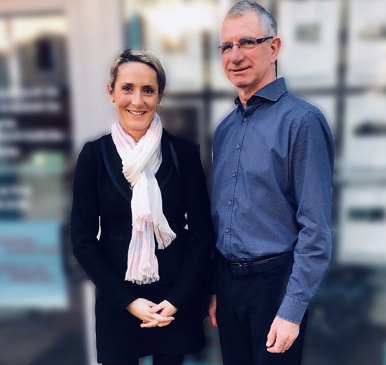 Bürgermeister-Kandidatin im Dialog (Foto: SPD Sondershausen) Bürgermeister-Kandidatin im Dialog (Foto: SPD Sondershausen)