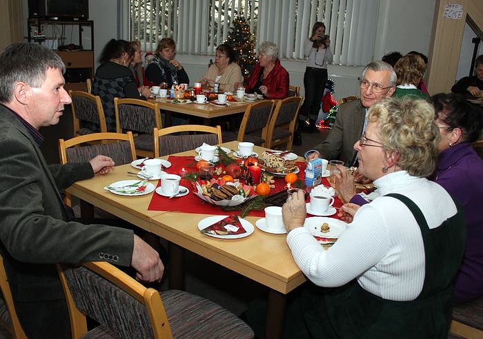Weihnachtliches in der VHS (Foto: J. Piper) Weihnachtliches in der VHS (Foto: J. Piper)