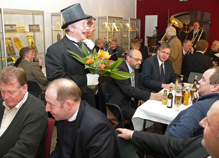 Abschluss gefeiert (Foto: NUV) Abschluss gefeiert (Foto: NUV)