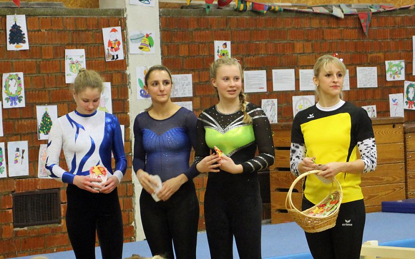 Andrang bei Weihnachtsturnen (Foto: Karl-Heinz Herrmann)