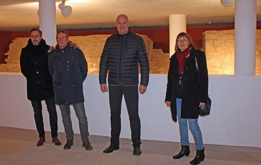 Mikwe nach Sanierung &uuml;bergeben (Foto: Karl-Heinz Herrmann)