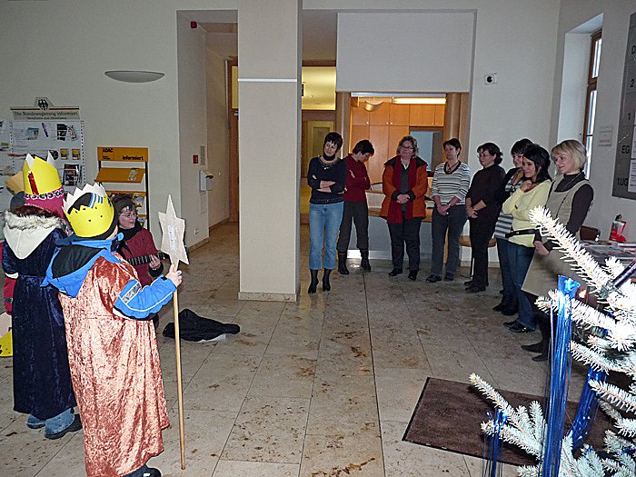 Sternsinger im Landratsamt (Foto: Karl-Heinz Herrmann) Sternsinger im Landratsamt (Foto: Karl-Heinz Herrmann)