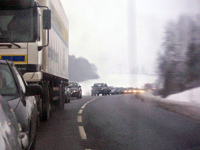 Schwerer Unfall (Foto: S. Luck) Schwerer Unfall (Foto: S. Luck)