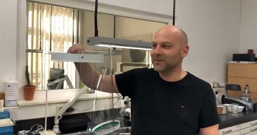 Schutzvisier Corona (Foto: Zahntechnik Zelmer) Schutzvisier Corona (Foto: Zahntechnik Zelmer)