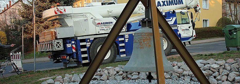 Ged&auml;chtnisglocke aufgestellt (Foto: Karl-Heinz Herrmann)