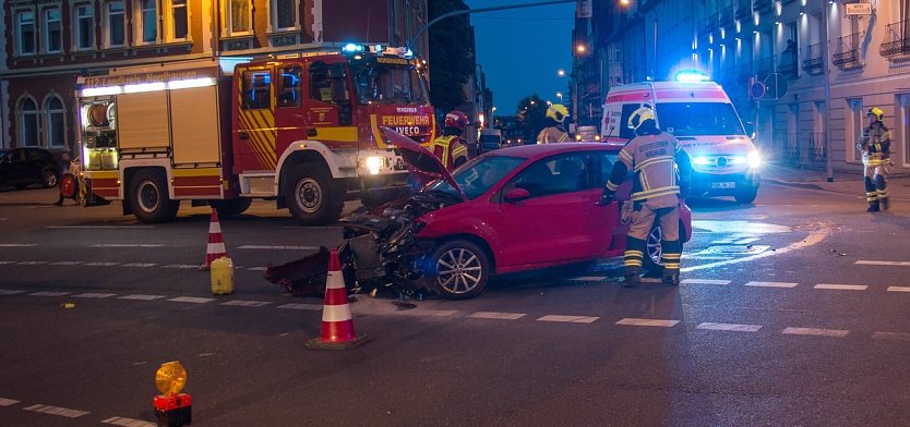 Crash auf der Kreuzung (Foto: S. Tetzel)