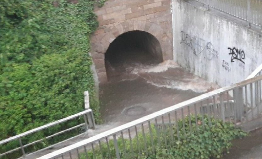 Wasser im Tunnel (Foto: Eni Reinhold)