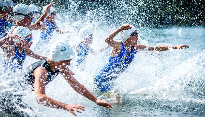 Triathlon-Start (Foto: Christoph Keil) Triathlon-Start (Foto: Christoph Keil)