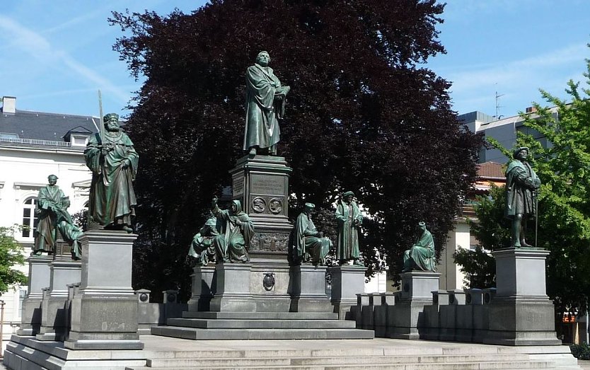 Lutherdenkmal in Worms (Foto: Von Immanuel Giel, CC BY 3.0, https://commons.wikimedia.org/w/index.php?curid=53995281)