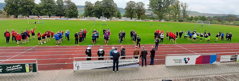 Verdienstvolle Faustballer geehrt (Foto: Karl-Heinz Herrmann)