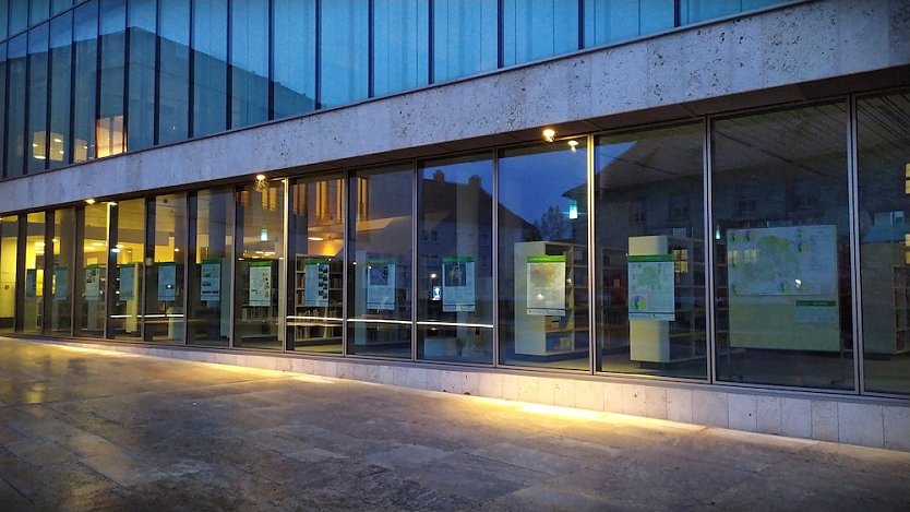 Wanderausstellung Klima Gestaltungsplan in der Stadtbibliothek (Foto: Sarah Klare)