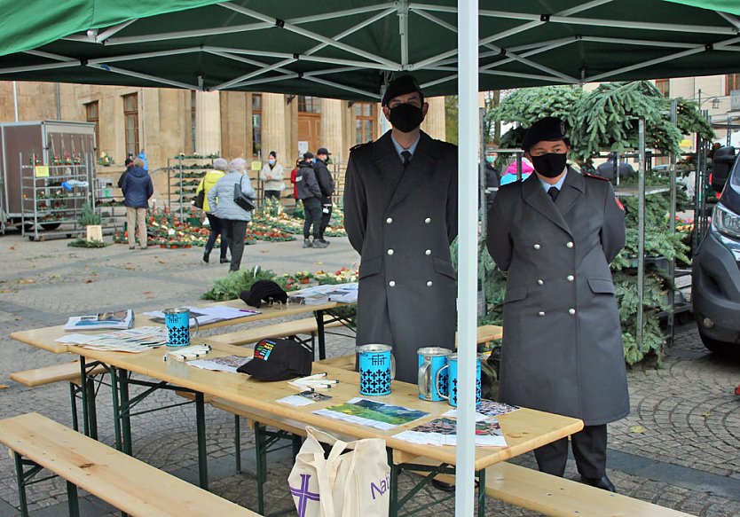 Traditionelle Sammlung für Kriegsgräberfürsorge (Foto: Karl-Heinz Herrmann) Traditionelle Sammlung für Kriegsgräberfürsorge (Foto: Karl-Heinz Herrmann)
