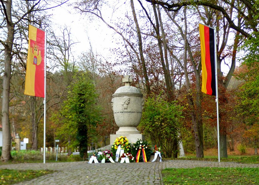 Volkstrauertag in Bad Frankenhausen (Foto: Peter M&ouml;bius)