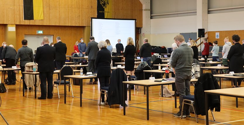 Schweigeminute für Stadtrat Rainer Bachmann (Foto: ©Stadtverwaltung Nordhausen)