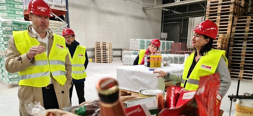 Hier sprach Ministerin Siegesmund noch optimistisch von Phosphorgips als Alternative. Zu Besuch bei Casea in Ellrich im Oktober 2020 (Foto: nnz)