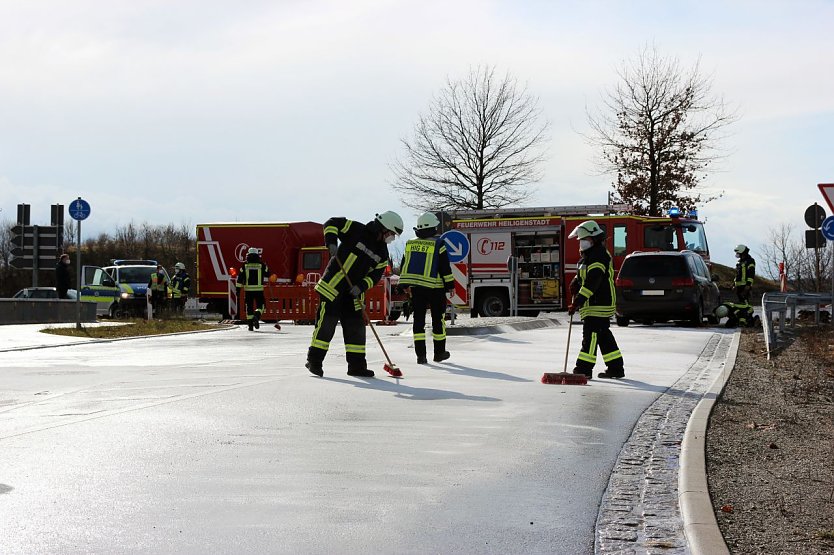 Ölspur beseitigt (Foto: Feuerwehr Heiligenstadt)