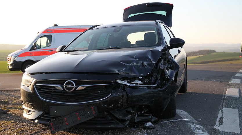 Unfall bei Hain auf der B4 (Foto: S.Dietzel)