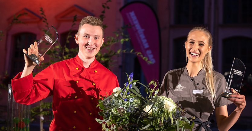 Bäckermeister Paul Süpke und Kosmetikerin Charlotte Schmerbauch sind die amtierenden „Gesichter des Handwerks“ der Handwerkskammer Erfurt. Jetzt werden ihre Nachfolger gesucht. (Foto: Michael Reichel/HWK Erfurt)