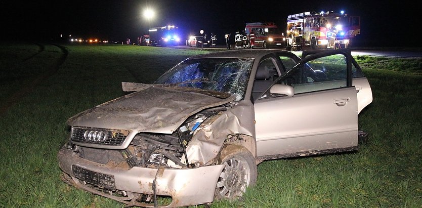 Unfall auf der Landstraße (Foto: S. Dietzel)