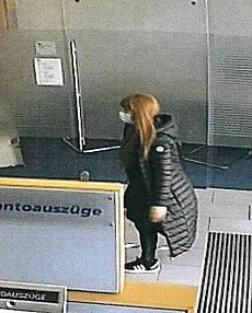 Wer erkennt diese Frau? (Foto: Landespolizeiinspektion Nordhausen) Wer erkennt diese Frau? (Foto: Landespolizeiinspektion Nordhausen)