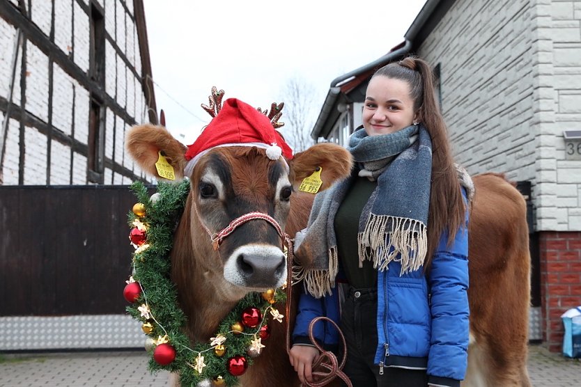 Tabaluga und Friederike waren in weihnachtlichen Geschäften unterwegs (Foto: S.Dietzel)
