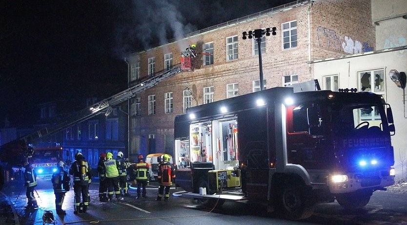 Fabrikbrand gestern Abend in Schlotheim (Foto: S.Dietzel)