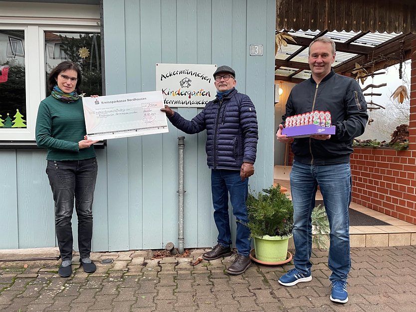 Klassik-Enduro-S&uuml;dharz e.V &uuml;bergibt Spende (Foto: Marc Prengel)