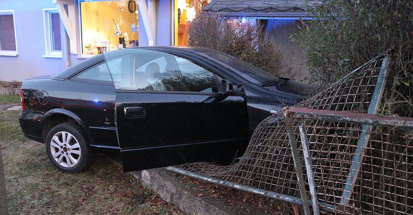 Unfall in Gro&szlig;furra (Foto: S.Dietzel)