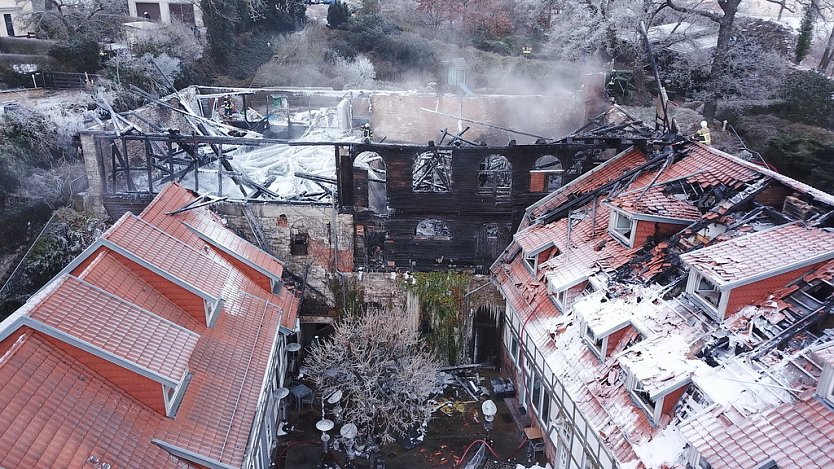 Luftaufnahme von Mecklenburgs Hof nach dem Brand (Foto: S.Dietzel)