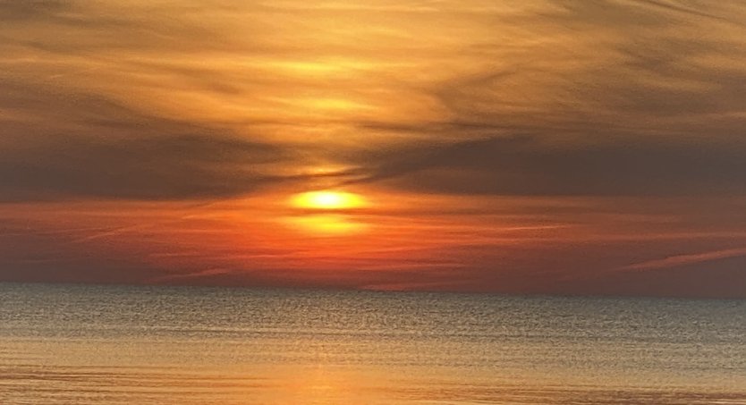 Versinkt Corona bald im Meer der Bedeutungslosigkeit wie hier die Sonne in der Ostsee? (Foto: oas)