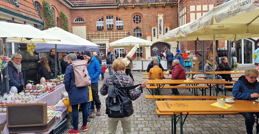 Noch bis 18 Uhr öffnet die Echter Nordhäuser Traditionsbrennerei ihre Pforten (Foto: nnz)