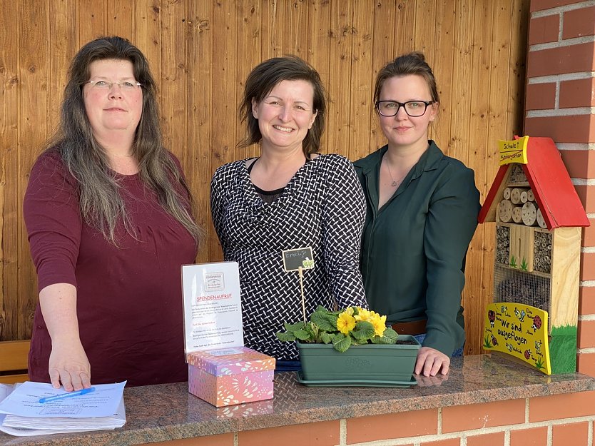 Sina Thiele, Manuela Randhahn und Claudia Holzhause vom Förderverein (v.l.n.r.) (Foto: Sandra Witzel)