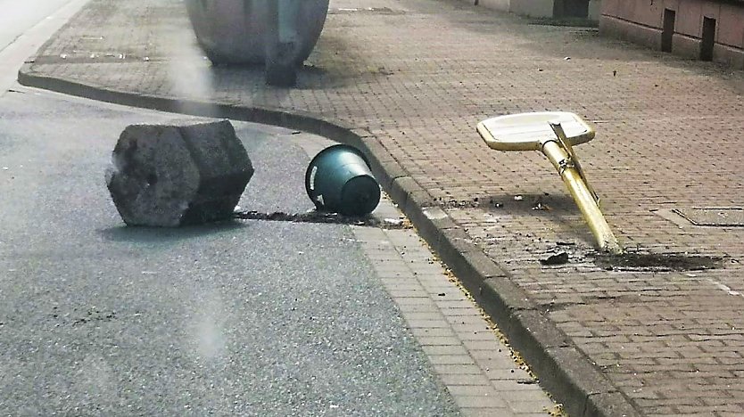 Unfallflucht in der Halleschen Straße mit Sachschaden (Foto: Polizei Nordhausen)