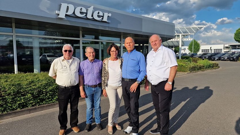 Von Anfang an dabei: Jochen Reich, Klaus-Peter Junge, Cornelia Zennecke, Peter Winzler (heute 76 und immer noch in Beschäftigung), Helmut Peter (von links) (Foto: nnz)