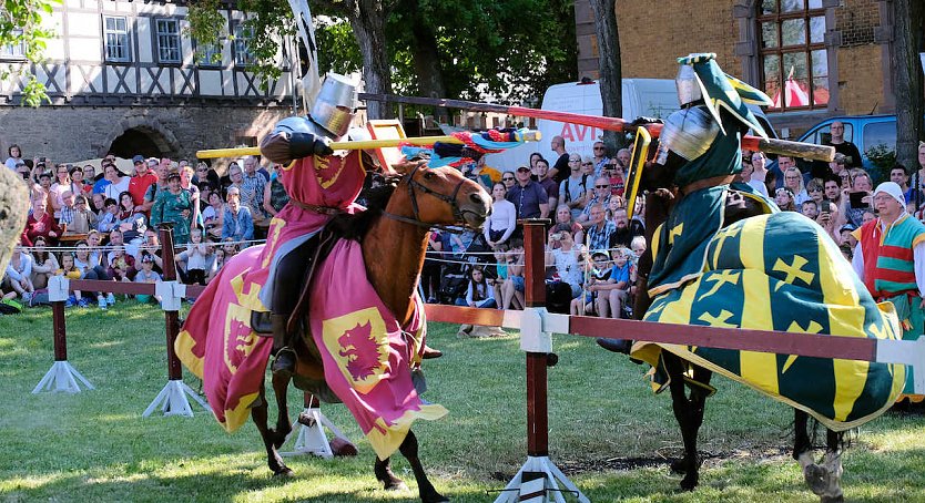 Ritterkämpfe auf der Ronneburg (Foto: P.Blei)