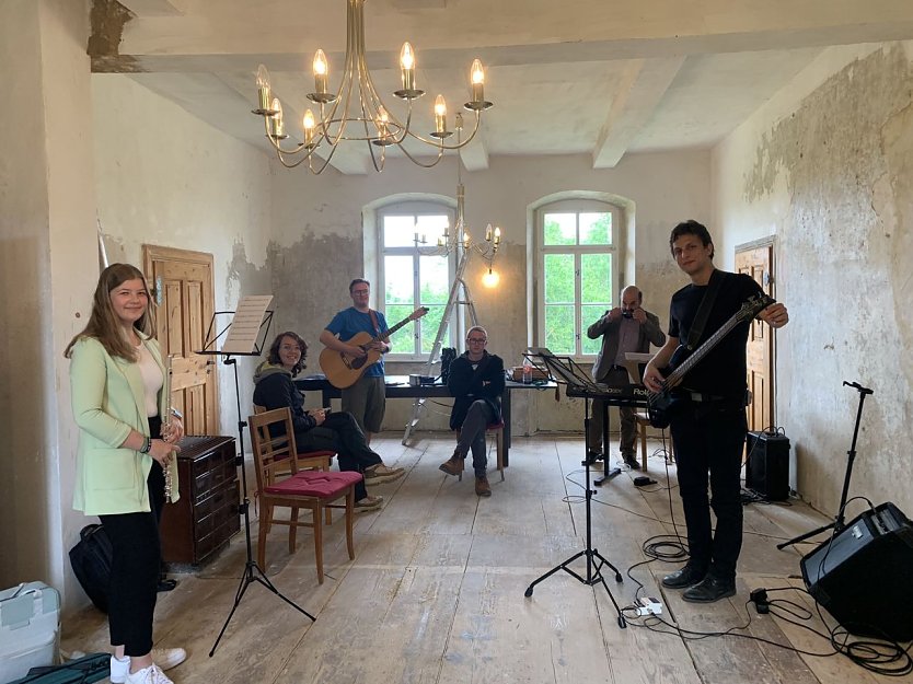 In Nohra freuen sich die jungen Musiker schon auf die Musicalpremiere (Foto: Evangelischer Kirchenkreis Südharz)