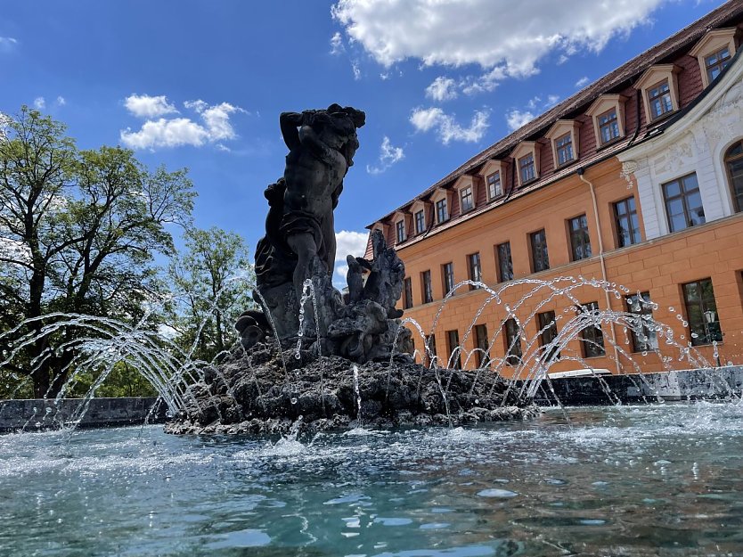 Herkulesbrunnnen im Sondershäuser Schloss sprudelt wieder (Foto: Manuel Mucha)