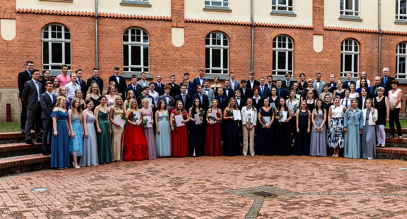 Feierlicher Abschluss - am Herdergymnasium konnte man das Ende der Schulzeit wieder ordentlich zelebrieren (Foto: Herder Gymnasium)