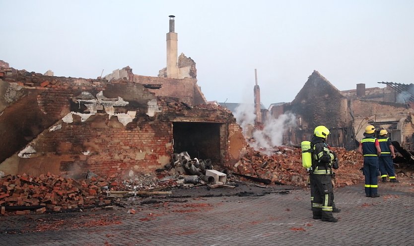 Die Polizei nimmt die Ermittlungen zur Brandursache auf (Foto: S.Dietzel)