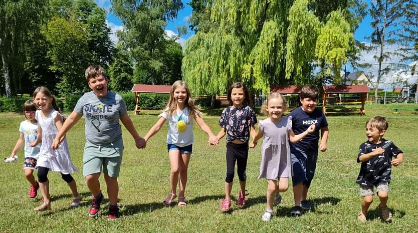 Der Förderverein der Sonnenhof-Grundschule (hier spielende Schüler) in Bad Langensalza spendet  1.000 Euro. (Foto: T.Benich)